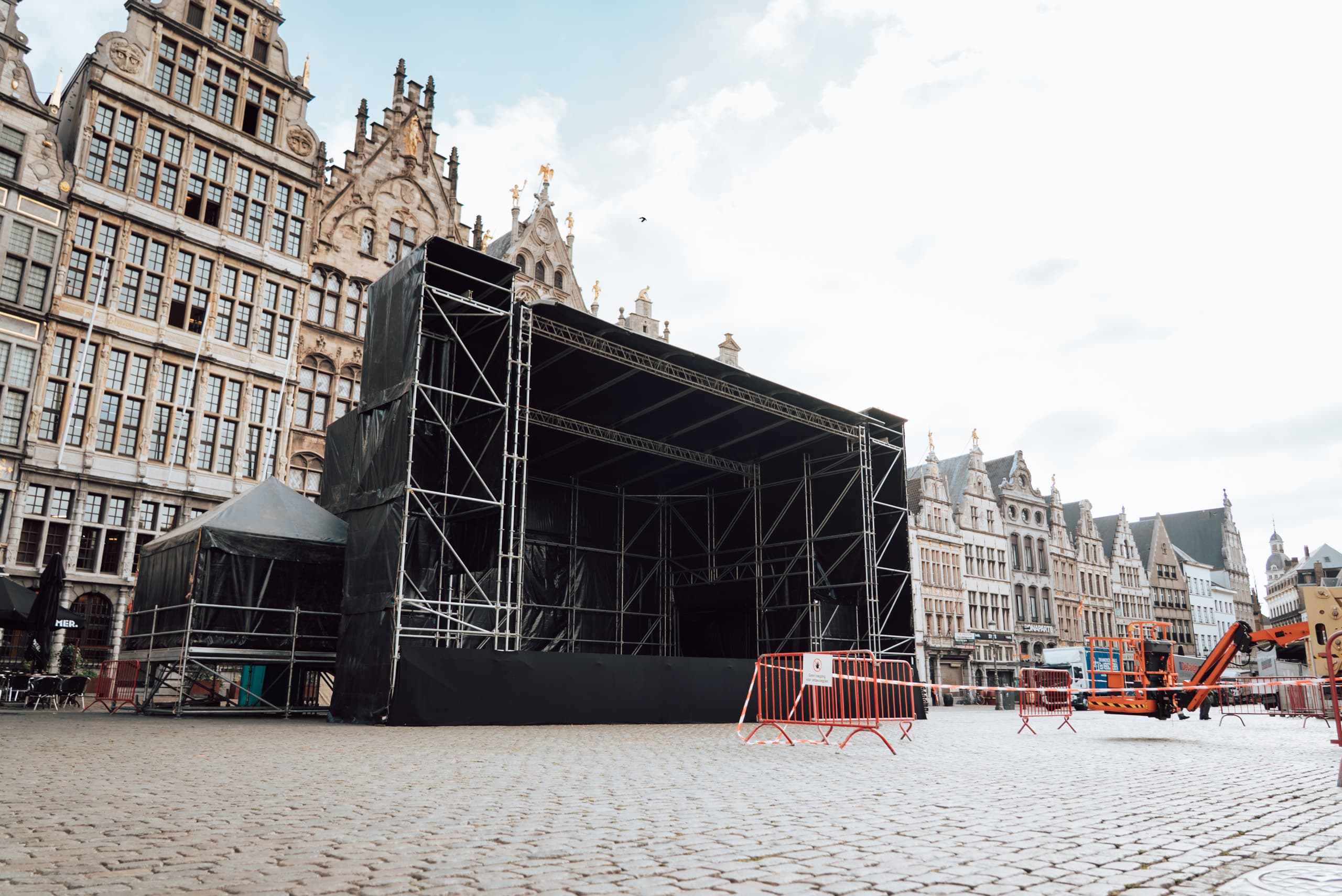 bollekesfeesten-antwerpen-opbouw-05