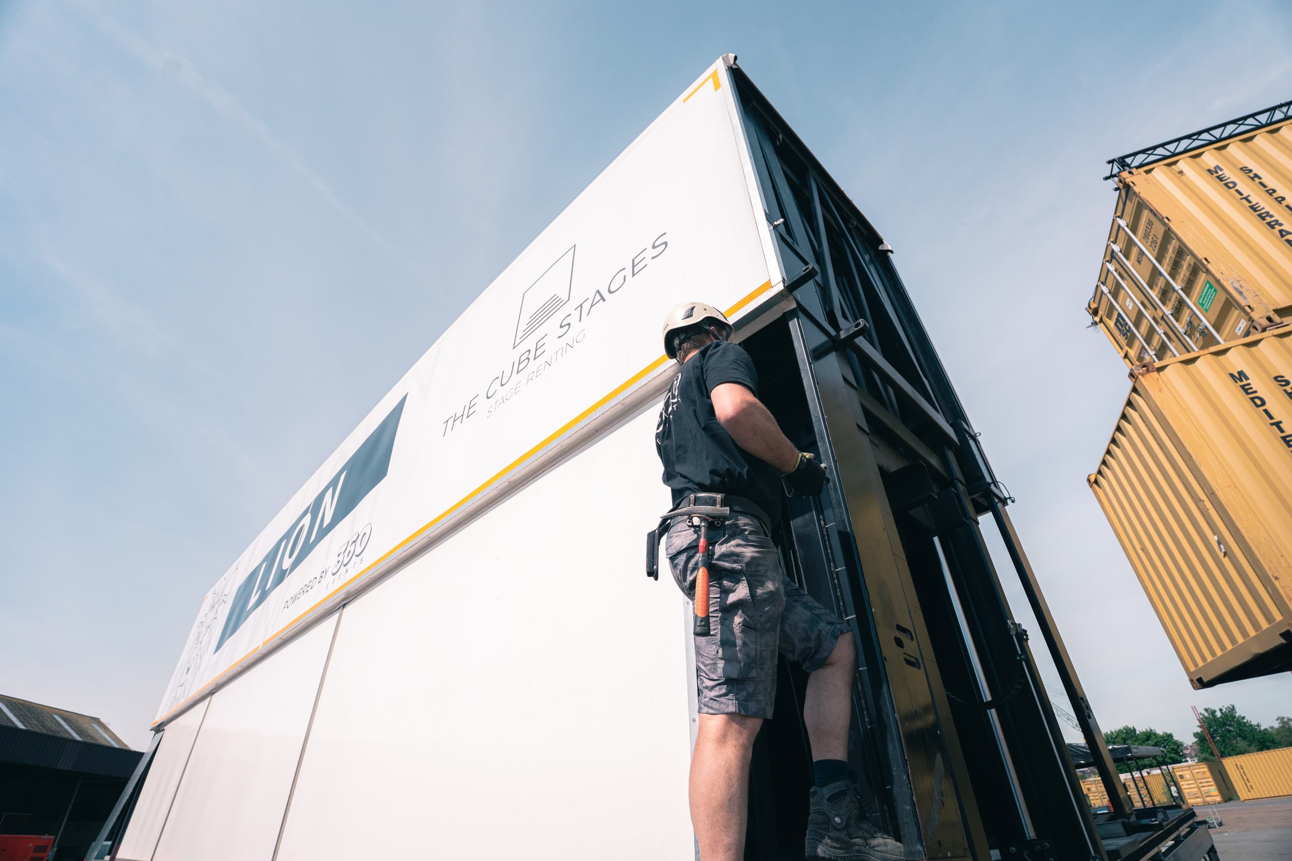 Mobiel podium Lion