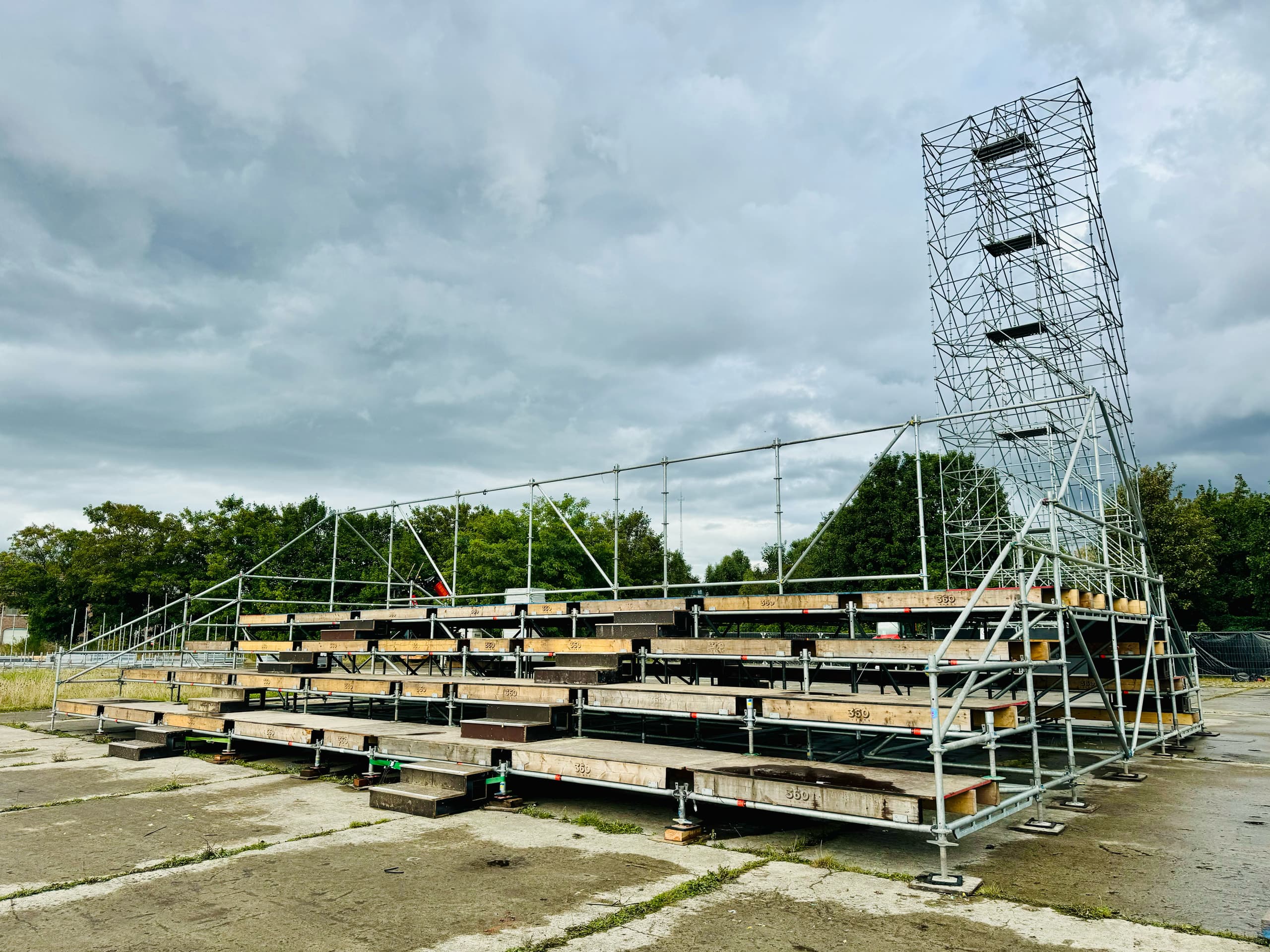 Tribune opbouw 3